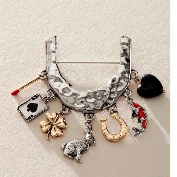 NWT FREE PEOPLE CHARMING DARLING BROOCH - Picture 1 of 4